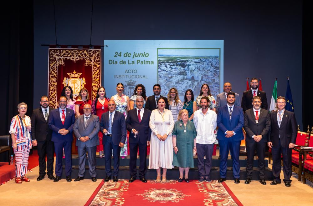 Imagen El escultor Martín Lagares, el Club Deportivo Sociedad de Cazadores Virgen del Valle, la empresa electricidad Gil Moreno S.L., y Nela Galán, Medallas de La Palma 2025